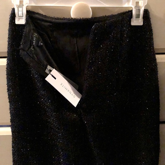 Shiny Black Tweed Skirt - Picture 4 of 5